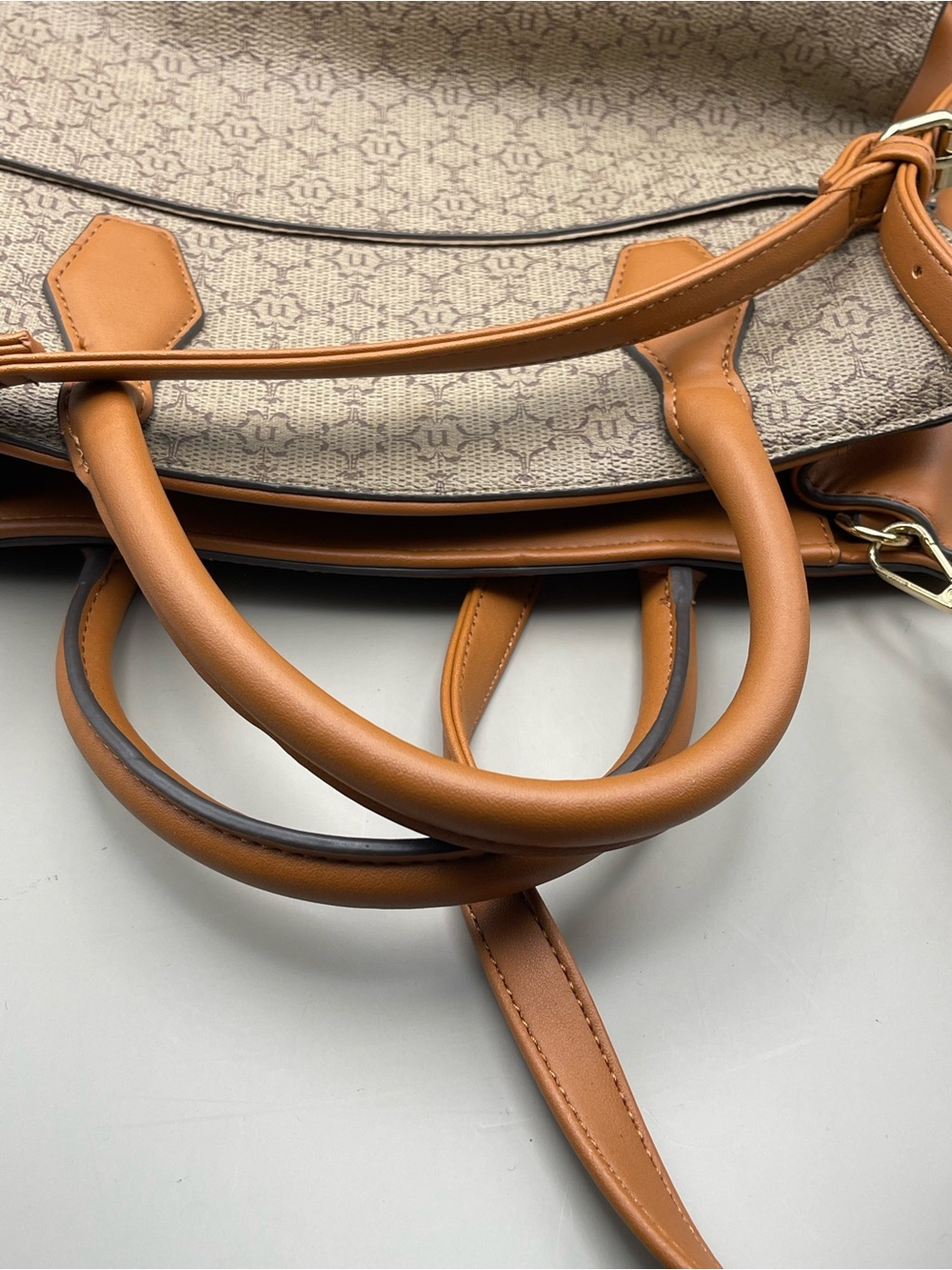 Nanette Lepore Satchel Crossbody Bag 👜✨ - Picture 8 of 9